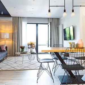 https://union-pearl-city-center-sky-bar-at-12th-floor.bucharesthotelsnow.com