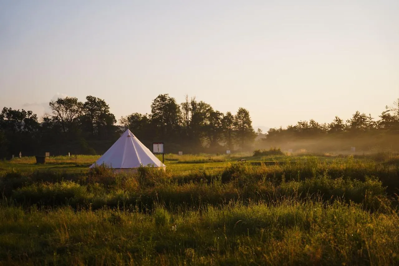 Camping @ Nogometni Golf Ljubljana酒店